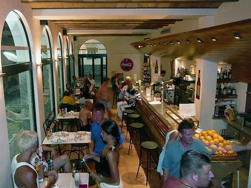 Excelsior Estudios & Apartamentos Sant Antoni de Portmany Restaurant foto
